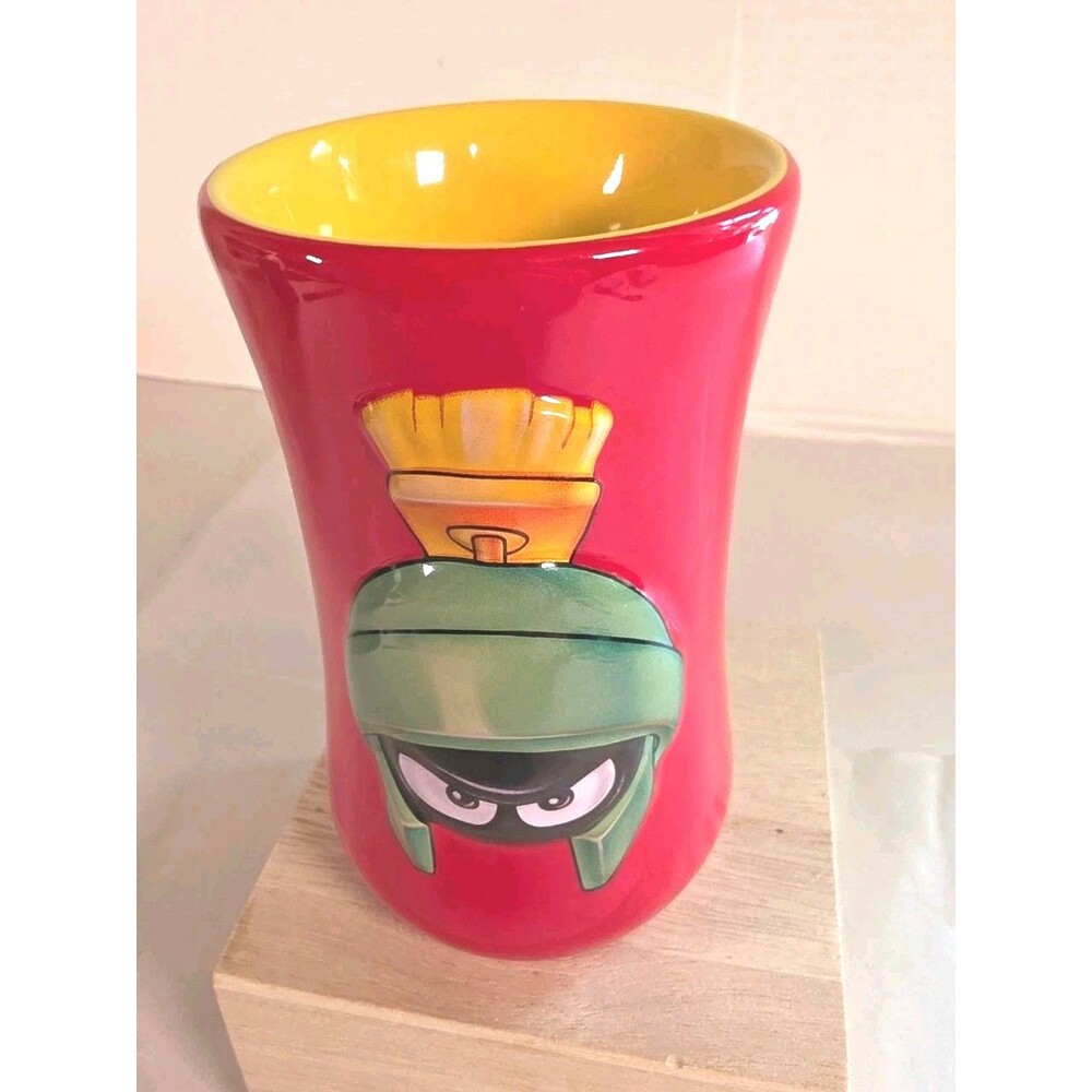 Rare Vintage Marvin the Martian Xpres Red Ceramic Tumbler Cup 2000